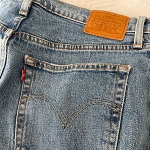 Levi’s Ribcage Straight Denim - Size 30